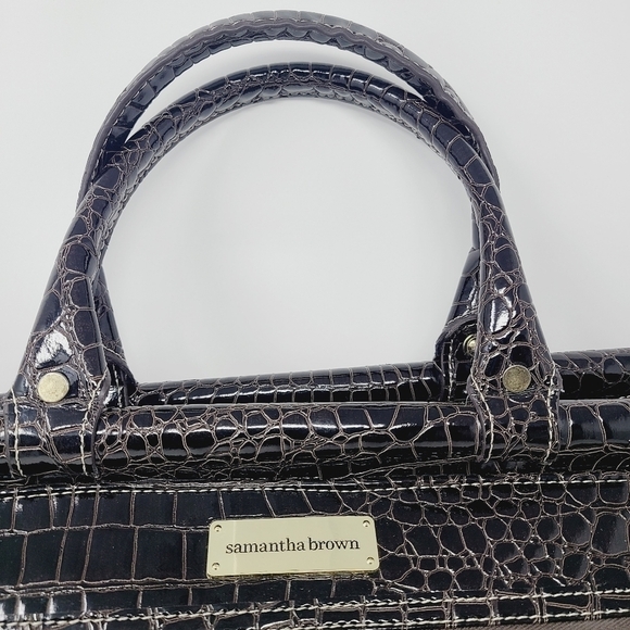 Samantha Brown | Red Faux Leather Crocodile Print Travel Bag (One Size) - Picture 2 of 16